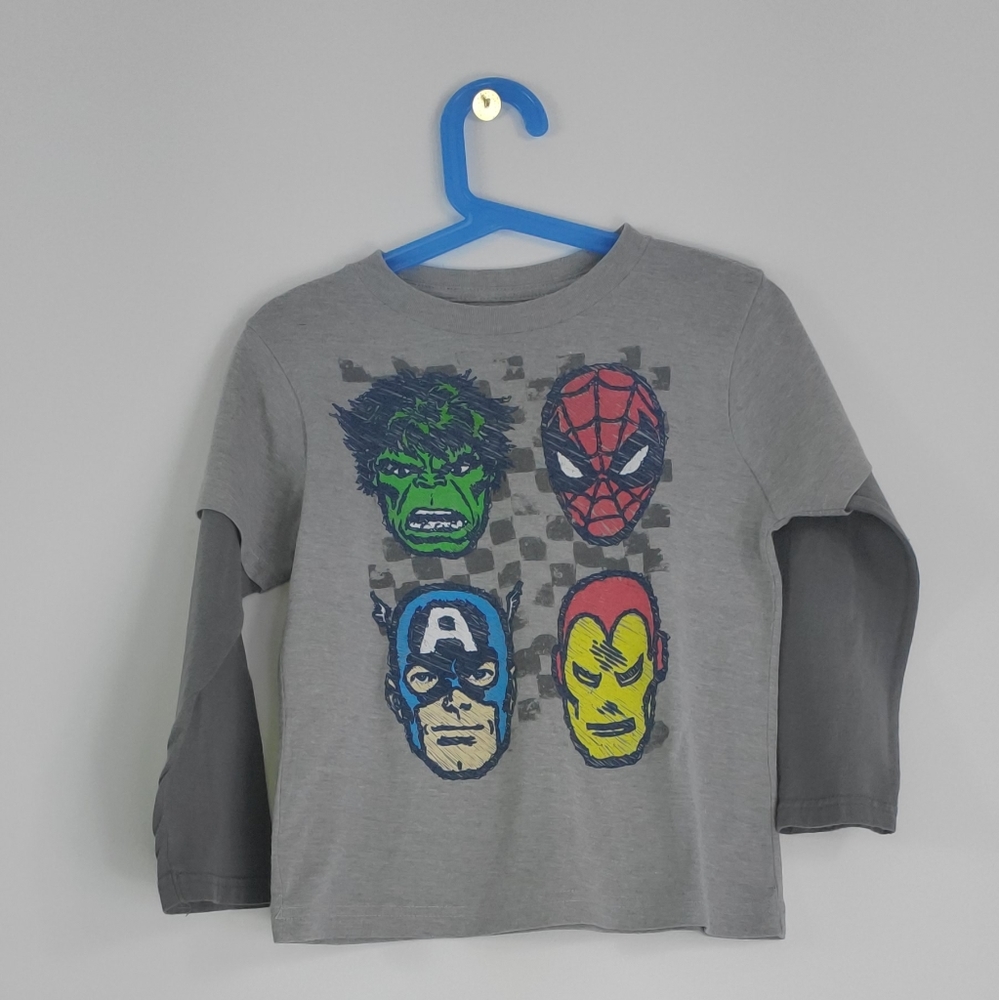 Graphic Mavel Tee shirt